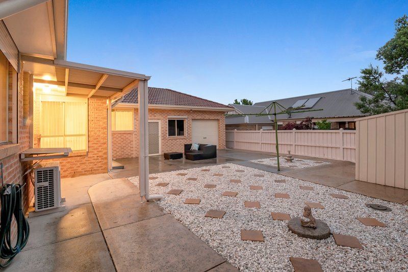 Photo - 2 Scarborough Terrace, Craigieburn VIC 3064 - Image 15