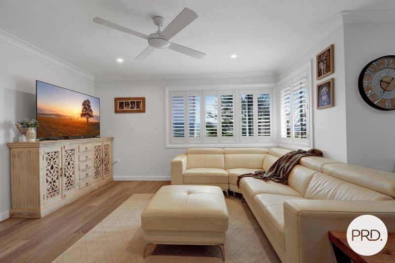 Photo - 2 Scenic Crescent, Albion Park NSW 2527 - Image 4