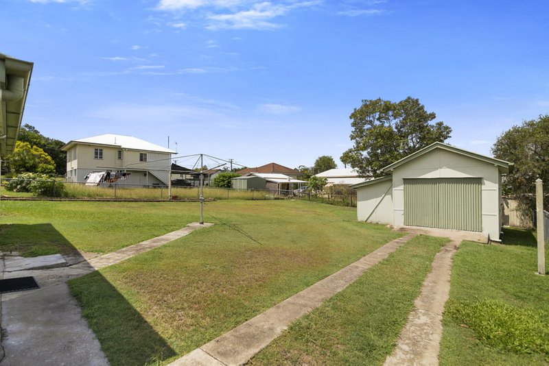 Photo - 2 Schelbach Street, Booval QLD 4304 - Image 3