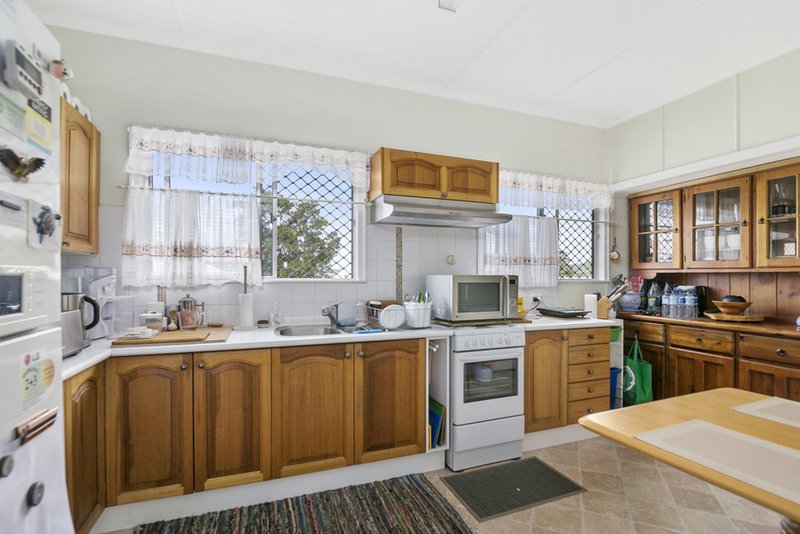 Photo - 2 Schelbach Street, Booval QLD 4304 - Image 10