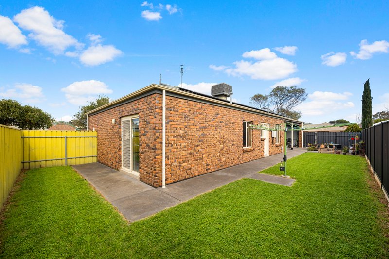 Photo - 2 Schirripa Court, Salisbury Downs SA 5108 - Image 12