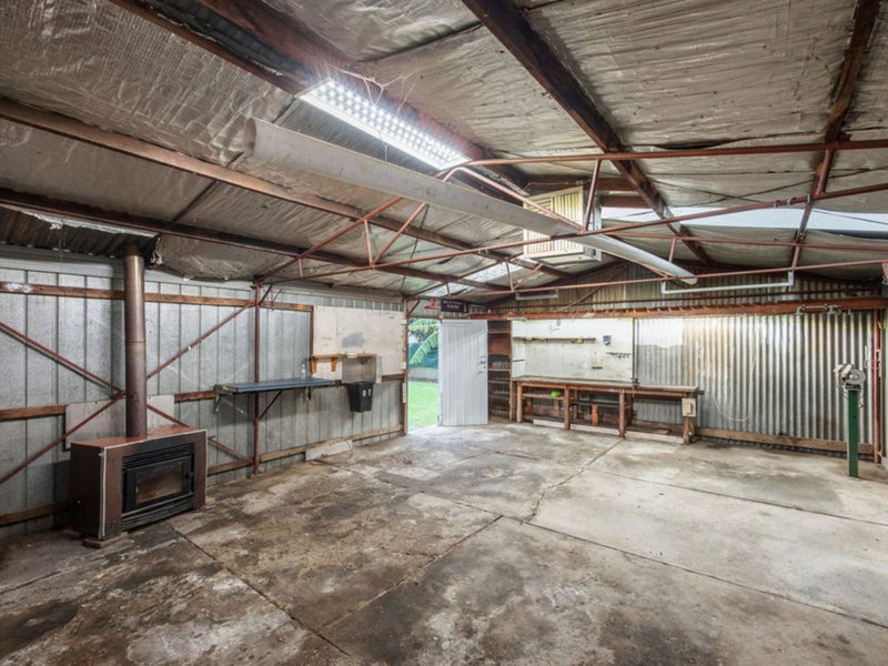 Photo - 2 Schlink Street, Wodonga VIC 3690 - Image 13