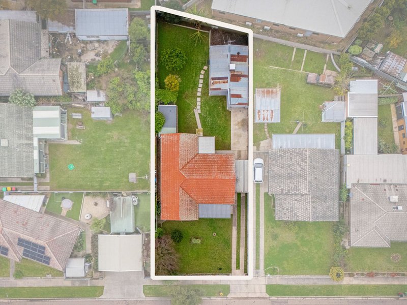 Photo - 2 Schlink Street, Wodonga VIC 3690 - Image 17