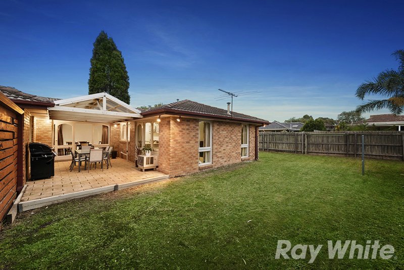 Photo - 2 Scotsburn Close, Mulgrave VIC 3170 - Image 10