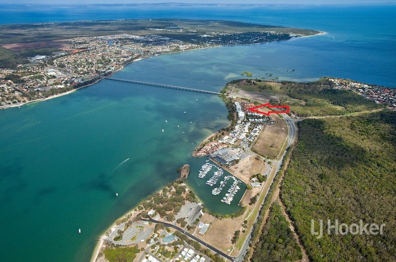Photo - 2 Seabreeze Court, Spinnaker Drive, Sandstone Point QLD 4511 - Image 2