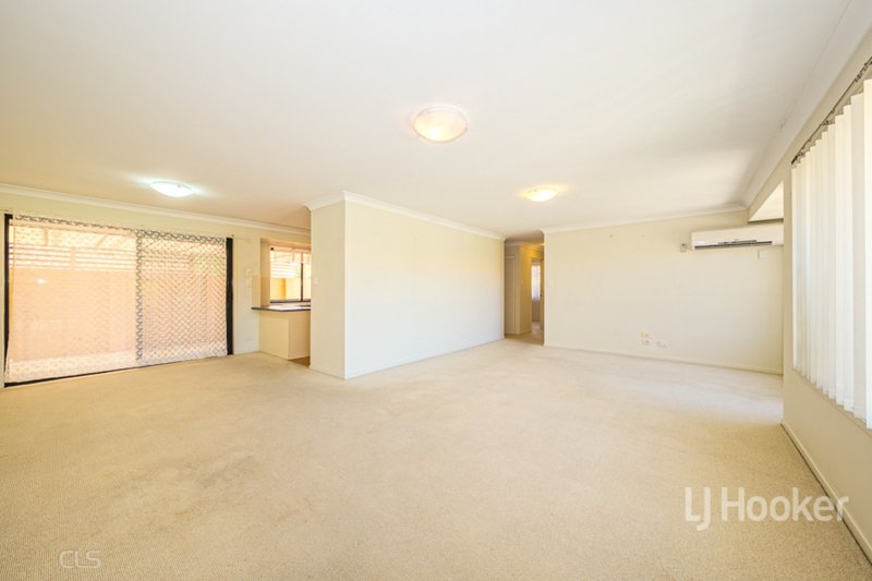 Photo - 2 Seabreeze Court, Spinnaker Drive, Sandstone Point QLD 4511 - Image 5