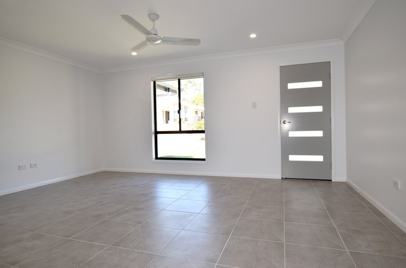 Photo - 2 Seagull Boulevard, Kirkwood QLD 4680 - Image 2