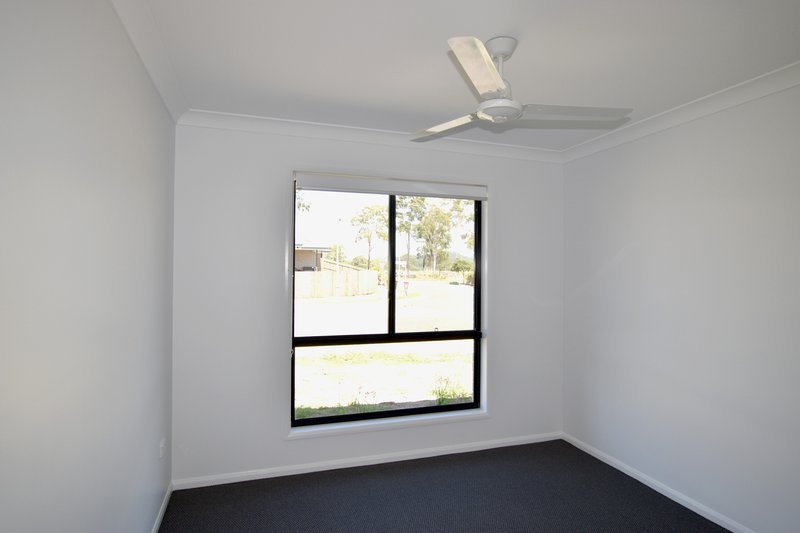 Photo - 2 Seagull Boulevard, Kirkwood QLD 4680 - Image 14