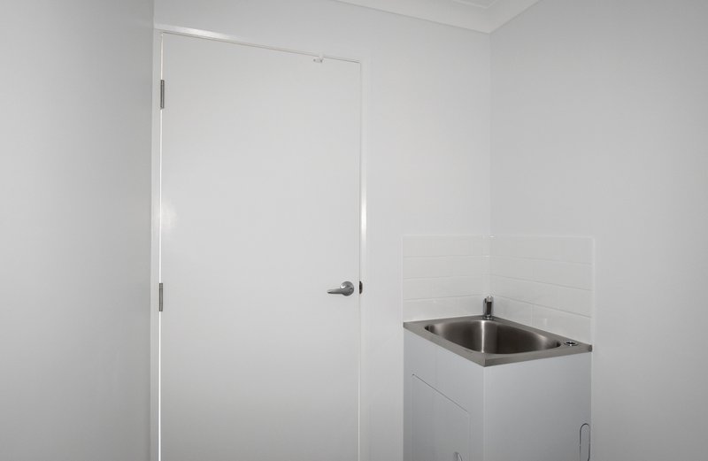 Photo - 2 Seagull Boulevard, Kirkwood QLD 4680 - Image 16