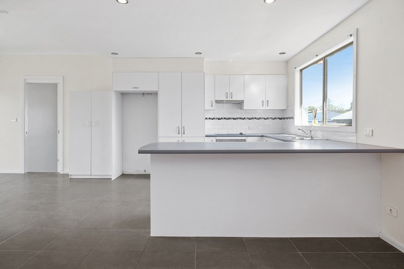Photo - 2 Seaham Street, Holmesville NSW 2286 - Image 4