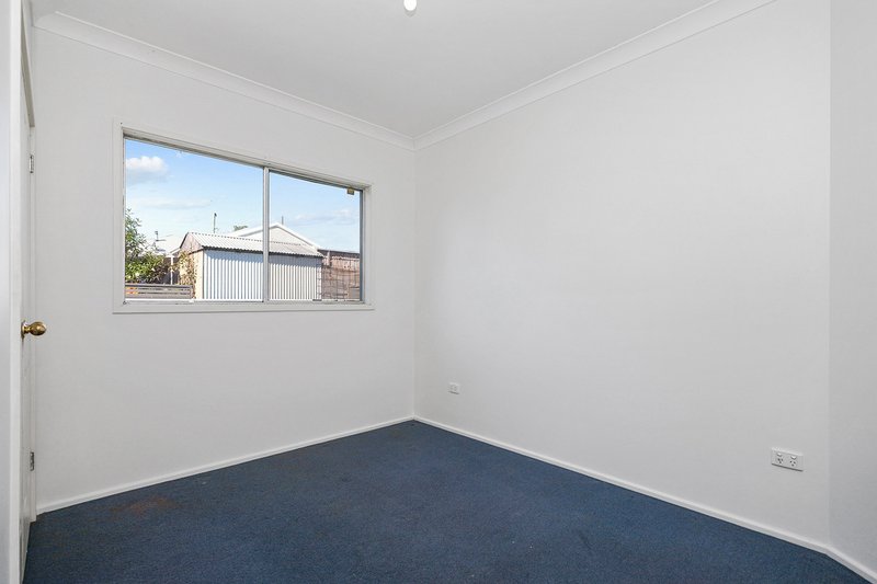 Photo - 2 Seaham Street, Holmesville NSW 2286 - Image 9