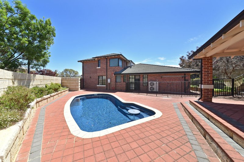 2 Seaham Way, Mindarie WA 6030