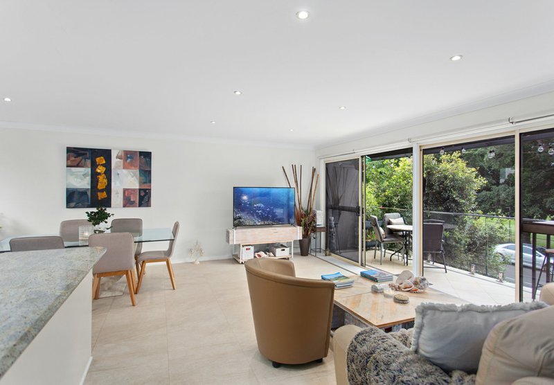 Photo - 2 Seaview Street, Cronulla NSW 2230 - Image 2