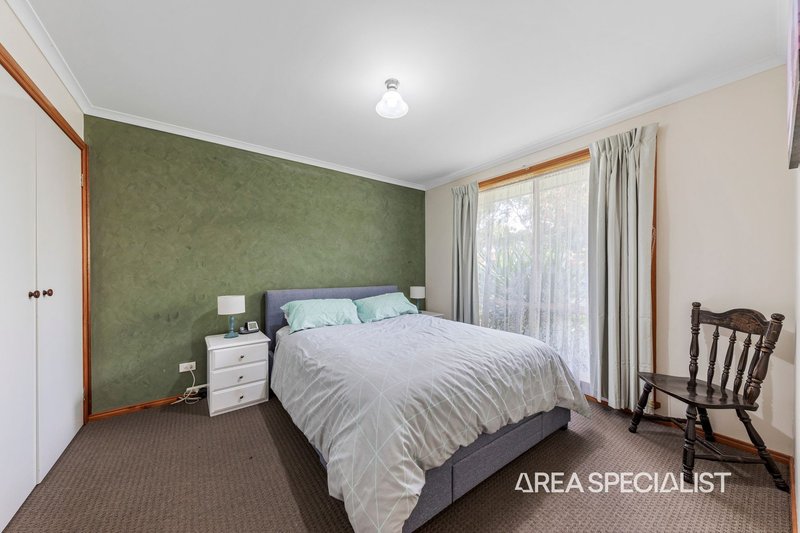 Photo - 2 Settlers Hill Rise, Pakenham VIC 3810 - Image 8