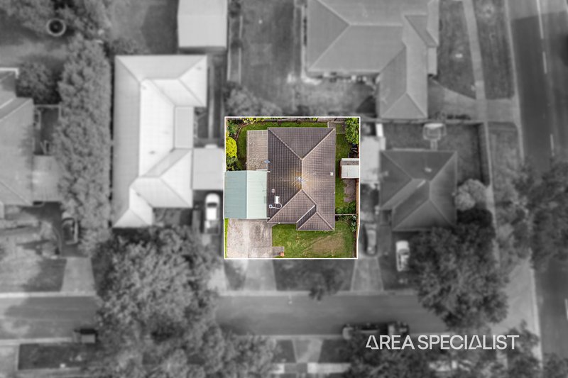 Photo - 2 Settlers Hill Rise, Pakenham VIC 3810 - Image 14