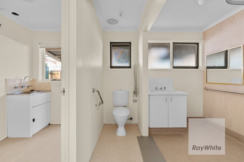 Photo - 2 Sheoak Court, Meadow Heights VIC 3048 - Image 12