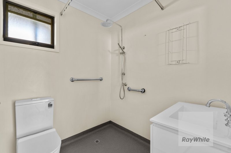 Photo - 2 Sheoak Court, Meadow Heights VIC 3048 - Image 14