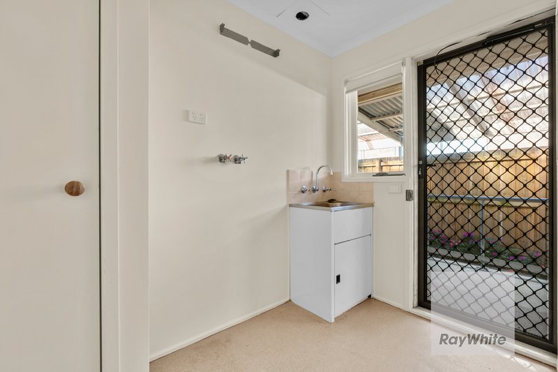 Photo - 2 Sheoak Court, Meadow Heights VIC 3048 - Image 15