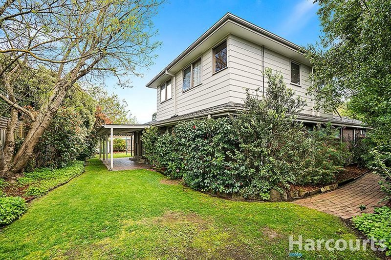 Photo - 2 Shield Court, Glen Waverley VIC 3150 - Image 8