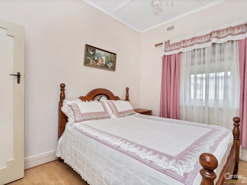 Photo - 2 Shirley Avenue, Felixstow SA 5070 - Image 9