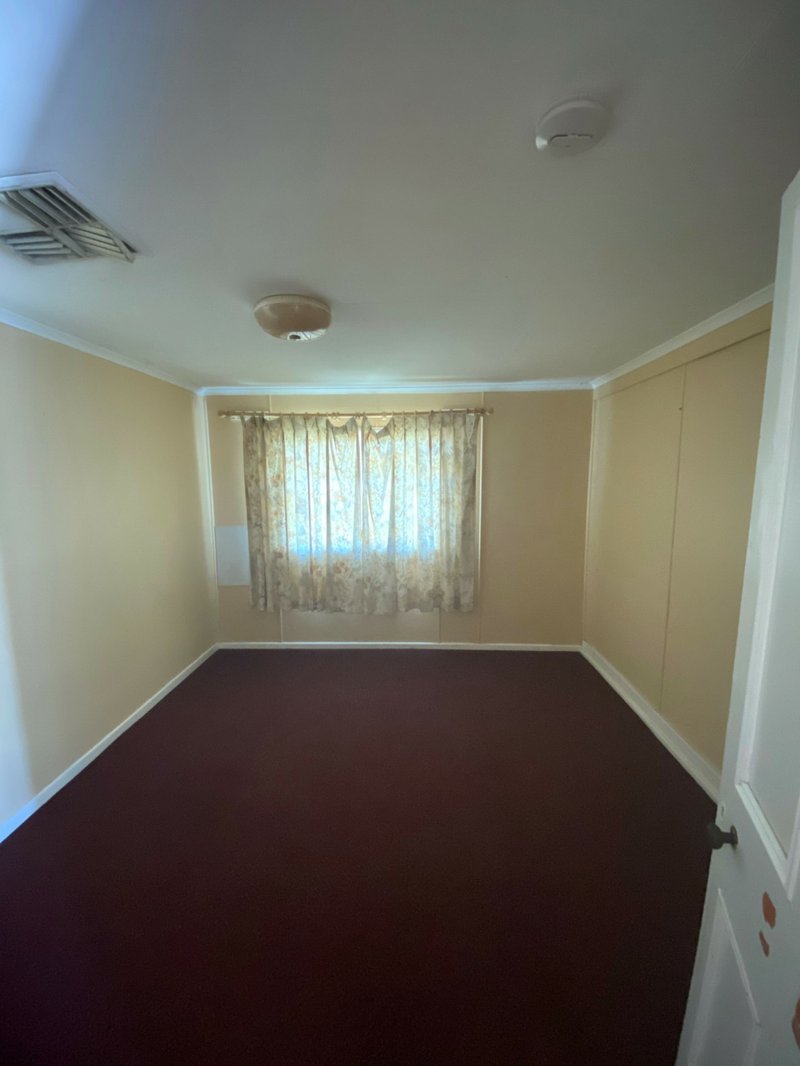 Photo - 2 Short Street, Mitchell QLD 4465 - Image 10