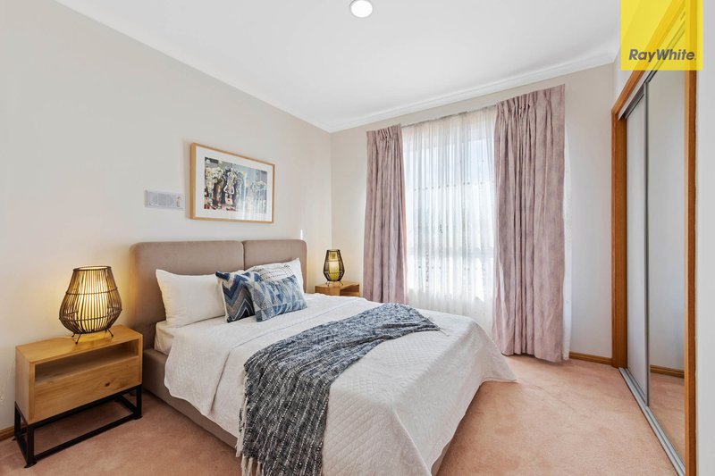 Photo - 2 Sibyl Close, Keilor Downs VIC 3038 - Image 13