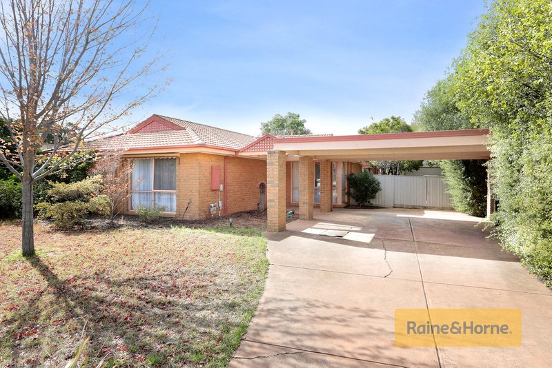 2 Silber Court, Melton West VIC 3337