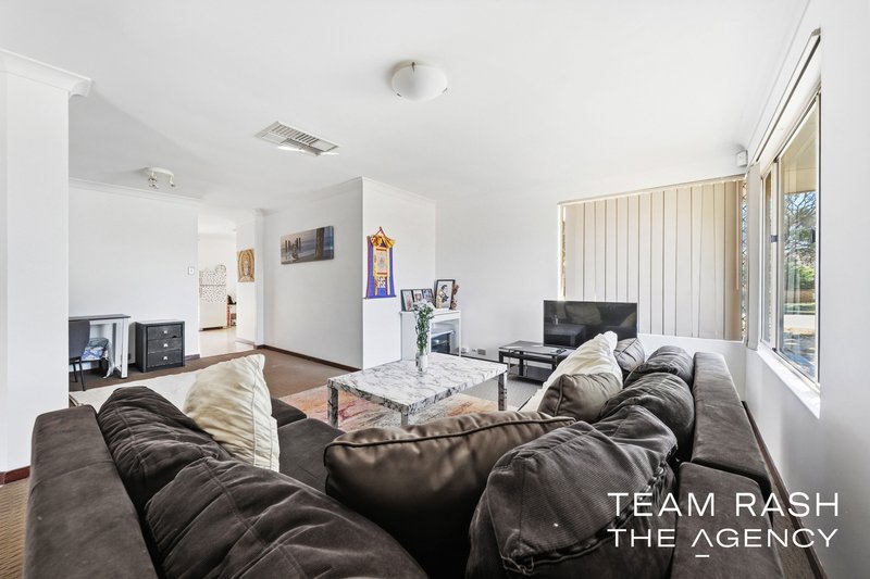 Photo - 2 Silkyoak Place, Morley WA 6062 - Image 2