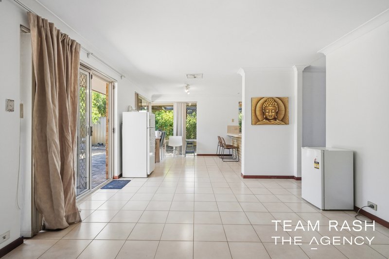 Photo - 2 Silkyoak Place, Morley WA 6062 - Image 6