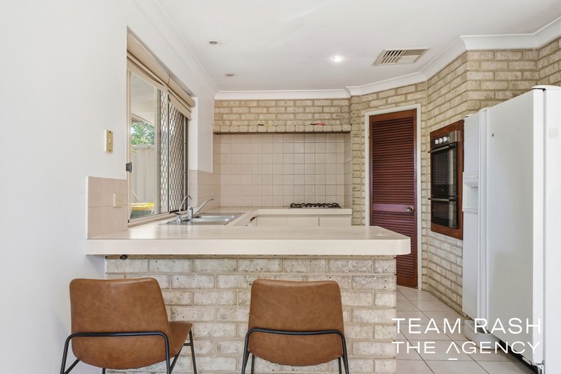 Photo - 2 Silkyoak Place, Morley WA 6062 - Image 8