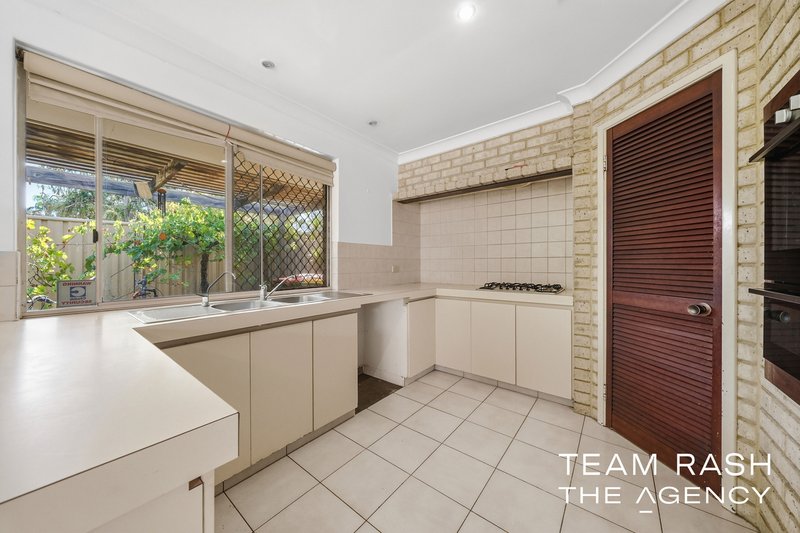 Photo - 2 Silkyoak Place, Morley WA 6062 - Image 9