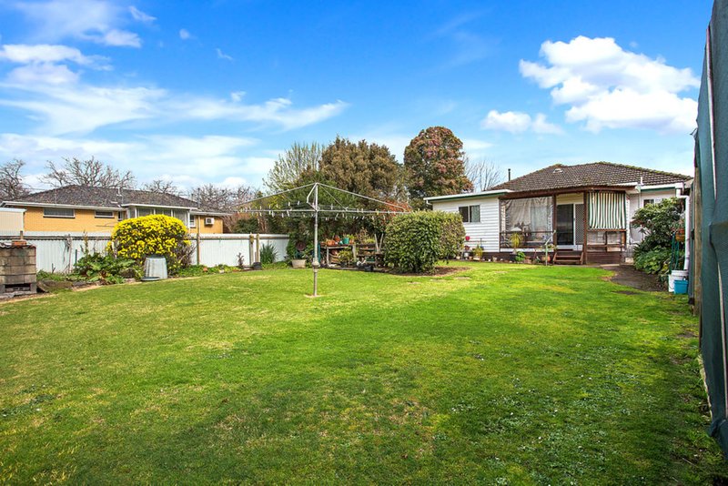 Photo - 2 Simpson Street, Terang VIC 3264 - Image 8