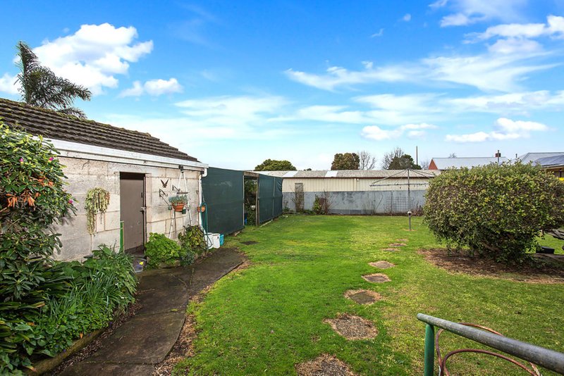 Photo - 2 Simpson Street, Terang VIC 3264 - Image 9