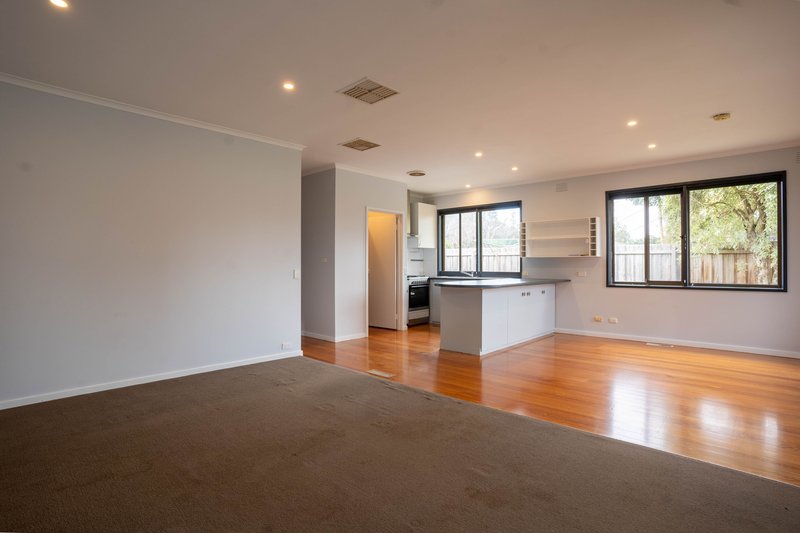 Photo - 2 Sixth Avenue, Chelsea Heights VIC 3196 - Image 5