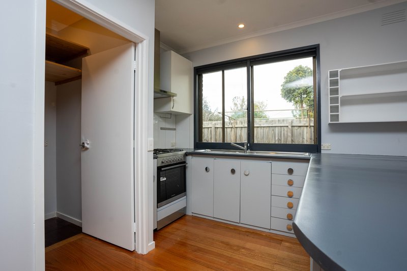 Photo - 2 Sixth Avenue, Chelsea Heights VIC 3196 - Image 6