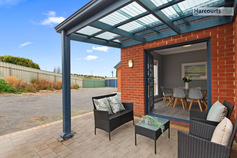 Photo - 2 Skipper Close, Hallett Cove SA 5158 - Image 18