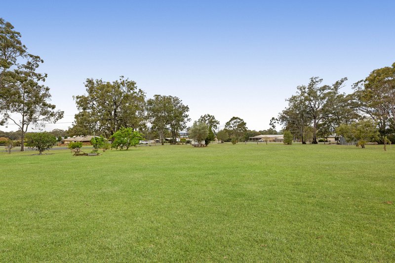 Photo - 2 Skyview Street, Meringandan West QLD 4352 - Image 7