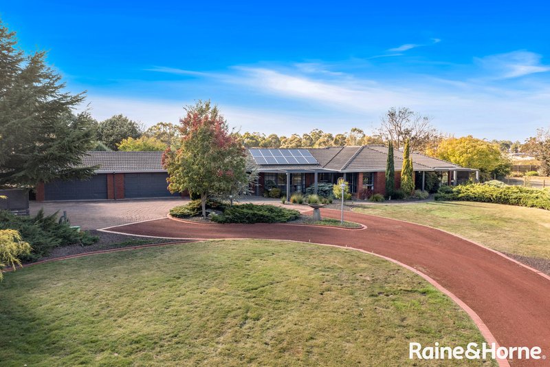 2 Slattery Crescent, Gisborne VIC 3437