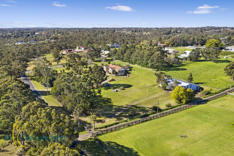 Photo - 2 Smiths Lane, Glenorie NSW 2157 - Image 2