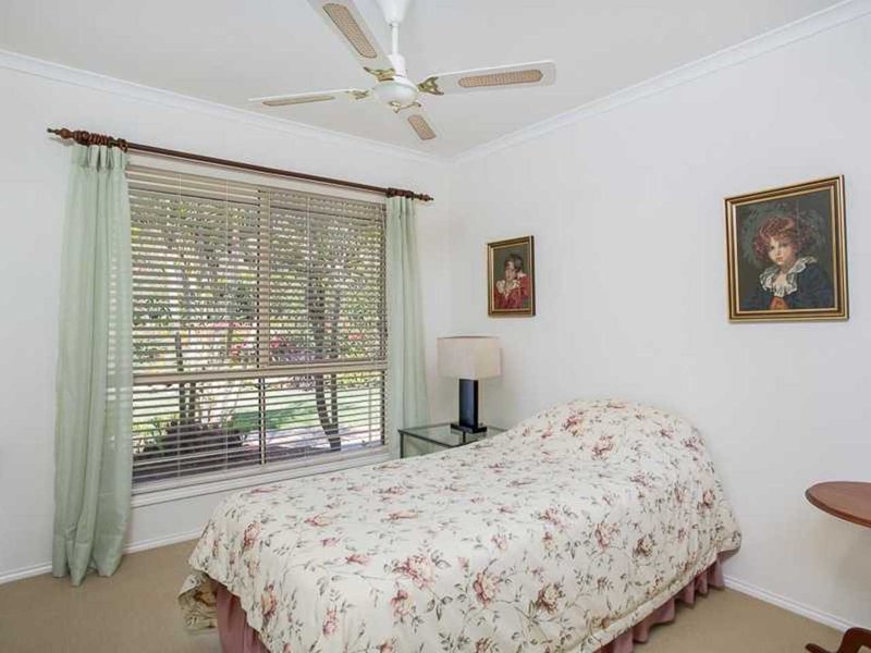 Photo - 2 Society Court, Pacific Pines QLD 4211 - Image 10