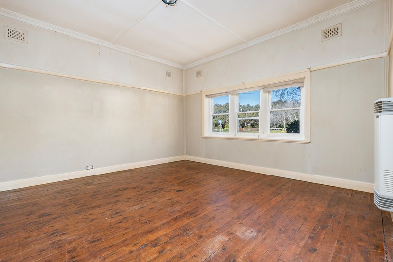 Photo - 2 South Street, Culcairn NSW 2660 - Image 4