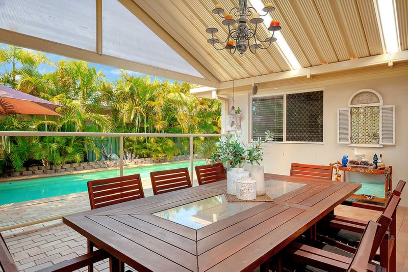 Photo - 2 Sparrow Place, Burleigh Waters QLD 4220 - Image 15