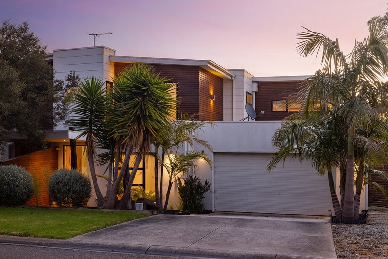 Photo - 2 Spaven Court, Cowes VIC 3922 - Image 1