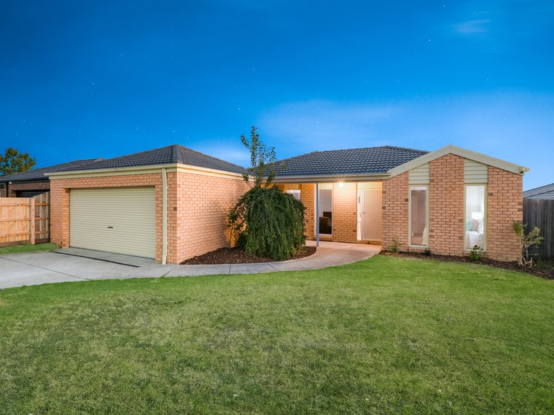 2 Spencer Place, Pakenham VIC 3810