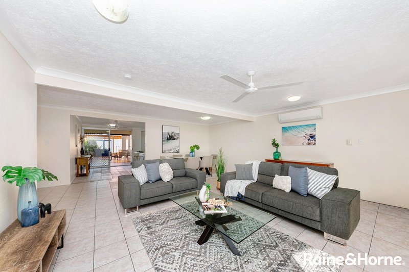 Photo - 2 Spiceley Crescent, Heatley QLD 4814 - Image 2