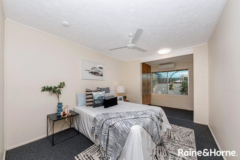 Photo - 2 Spiceley Crescent, Heatley QLD 4814 - Image 8