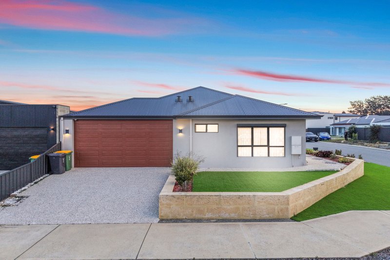 Photo - 2 Spotless Close, Canning Vale WA 6155 - Image 3
