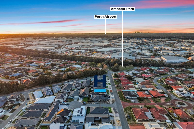 Photo - 2 Spotless Close, Canning Vale WA 6155 - Image 5