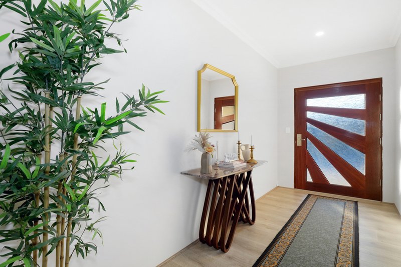 Photo - 2 Spotless Close, Canning Vale WA 6155 - Image 8