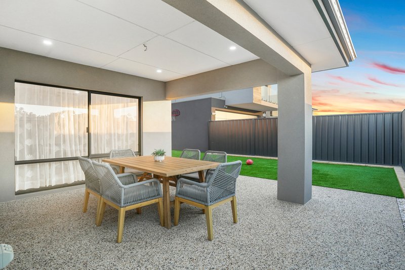 Photo - 2 Spotless Close, Canning Vale WA 6155 - Image 33